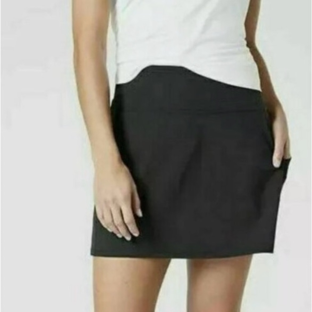 Athleta Black Dobby Skort-excellent condition